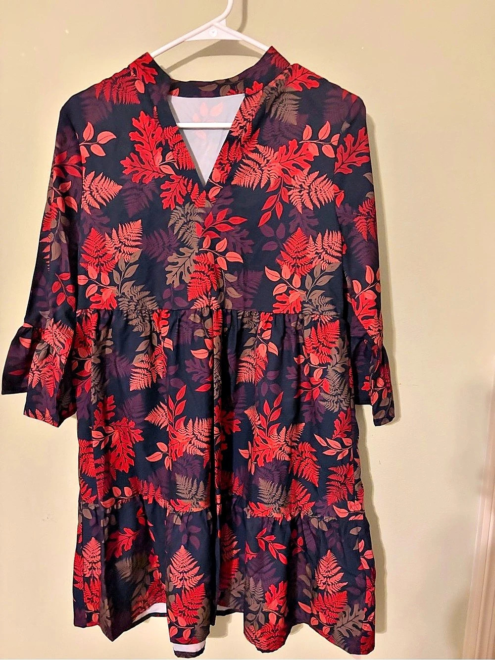 Emery Rose Floral Mini Dress in Black & Red Size Small NWT